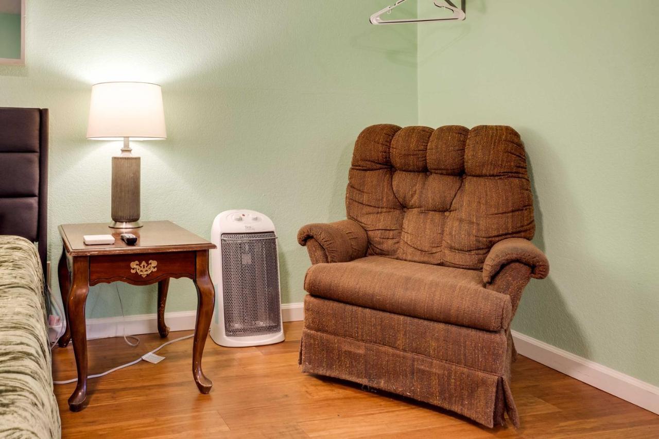 Soothing Studio With Lush Views 2 Mi To Beach! Smith River Exterior foto